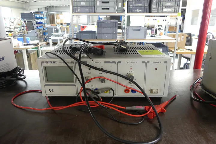 Voltcraft - Labornetzgerät Modell: VLP-1405 Pro